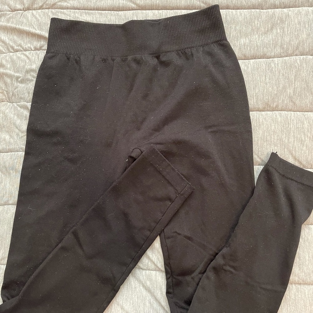 Black leggings